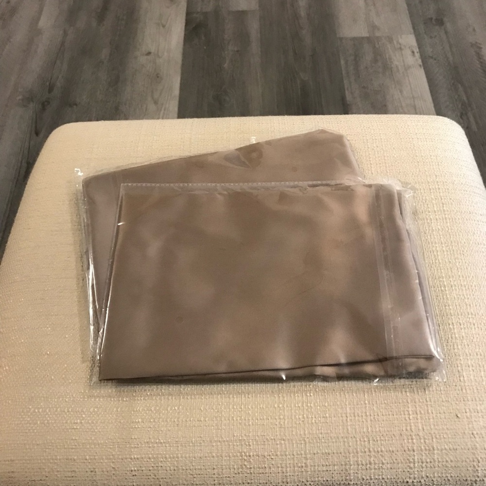 Tan silk Pillowcase Set